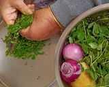 A picture of step 1 of Methi Saag.