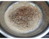 முந்திரி கொத்து(munthiri kothu recipe in tamil) ரெசிபி ஸ்டேப் 5 புகைப்படம்
