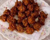 A picture of step 4 of Mushrooms fritters (bhajiya).