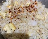 A picture of step 3 of Super simple Paneer Rice.