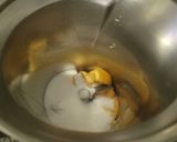 Foto del paso 2 de la receta Bizcocho de naranja de la abuela con harina para bizcochos espectacular