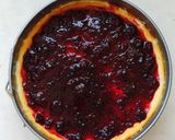 A picture of step 6 of Blackberry baked cheesecake.