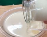 Hình bước làm 1 của món Sữa chua úp ngược