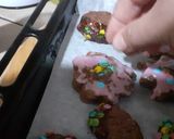 Foto del passaggio 10 della ricetta Biscotti al cacao arlecchino