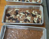 Foto langkah ke 4 dari resep Banana Cake dengan Extra Coklat.