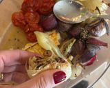 Sült kacsamell sült zöldséges szósszal, házi szélesmetélttel recept fázis 3 fotója