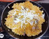A picture of step 4 of Spicy cheesy egg noodles.