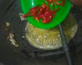 Foto langkah ke 3 dari resep Tumis Sawi Hijau Pindang Cuek.