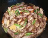 Foto langkah ke 3 dari resep Tumis baby cumi basah.