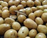 Foto del paso 2 de la receta: Papas de Sartén a las Hierbas