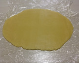 Foto del paso 2 de la receta: Galletas rellenas de mermelada y dulce de leche