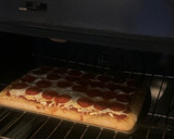 Foto del paso 8 de la receta: Pizza de Peperoni🍕✨
