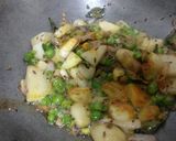 ट्रेडिशनल मटर और आलू की सूखी सब्जी रेसिपी चरण 5 फोटो