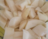 Foto del paso 2 de la receta: Pollo en salsa de pera