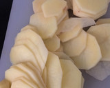 Foto del paso 1 de la receta: Pastel de patata a la mostaza con lacón