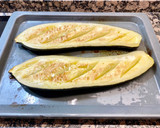 Foto del paso 2 de la receta: Calabacín relleno con gratinado de queso