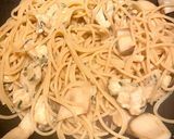 Une image de l'étape 4 de Linguine aux cèpes des Vosges.