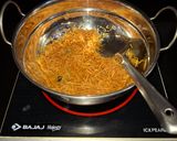 A picture of step 1 of Vermicelli Halwa.