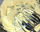 A picture of step 2 of Mango Tart with Pastry Cream.