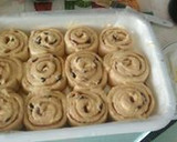 Foto del paso 10 de la receta: Roles de canela,pasas y arándanos con jarabe borracho (amasado máquina panificadora)