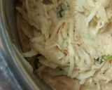 A picture of step 3 of Aloo Cheela.