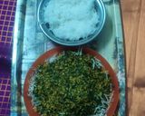 A picture of step 6 of Kerala style palak thoran.