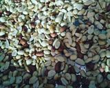 पीनट गुड़ चिक्की(Peanut gud ki chikki recipe in Hindi) रेसिपी चरण 1 फोटो