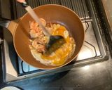 รูปขั้นตอนการทำที่ 7 ของ กุ้งผัดไข่