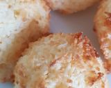 A picture of step 4 of Coconut haystack bites.
