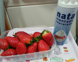 Foto del paso 1 de la receta: Batido de fresas con nata