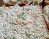 A picture of step 3 of Oats veggies sandwich.