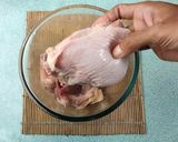 Foto langkah ke 1 dari resep Cara Dasar Membuat Ayam Tepung KFC.