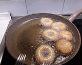 Φωτογραφία βήματος 7 της συνταγής Doughnuts - Ντόνατς