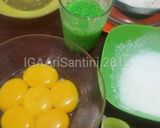 Foto langkah ke 1 dari resep Pandan Chiffon Cake Soft & Pillowy.