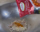Gambar langkah 1 resipi Popia kentang kari ayam.