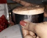 A picture of step 5 of Cranberry cream chesse chocolate dessert.