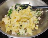 A picture of step 3 of Bread potato nuggets in air fryer.