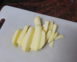 Foto del paso 1 de la receta: Papas fritas con huevo frito, salchichas y salsa de tomate
