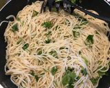 Foto del paso 6 de la receta: Spaghettini al ajillo