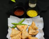 A picture of step 5 of Cheese paneer mini samosa.