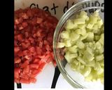 Une image de l'étape 1 de Tartare de concombre tomates citron et épices.