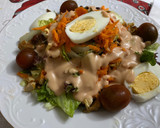 Foto del paso 3 de la receta: Ensalada de pollo con salsa rosa y tomate cherry