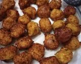 A picture of step 2 of Spicy schezwan sweet corn balls.