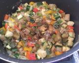 Foto del paso 8 de la receta: Pisto con corbatitas-vegano