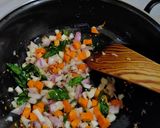 সুজির উপমা (Sujir upma recipe in Bengali) রেসিপি ধাপ - 4 ছবি