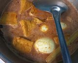 Foto langkah ke 4 dari resep Tahu Telur Masak Curry.
