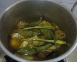 Foto langkah ke 2 dari resep Ayam bawang pedes endes.