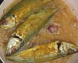 Foto langkah ke 4 dari resep Ikan Kembung Goreng.