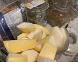 Foto langkah ke 3 dari resep Apple, Pear & Orange Juice.