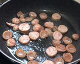 A picture of step 3 of Fried Rice with Egg and Chinese Sausage.